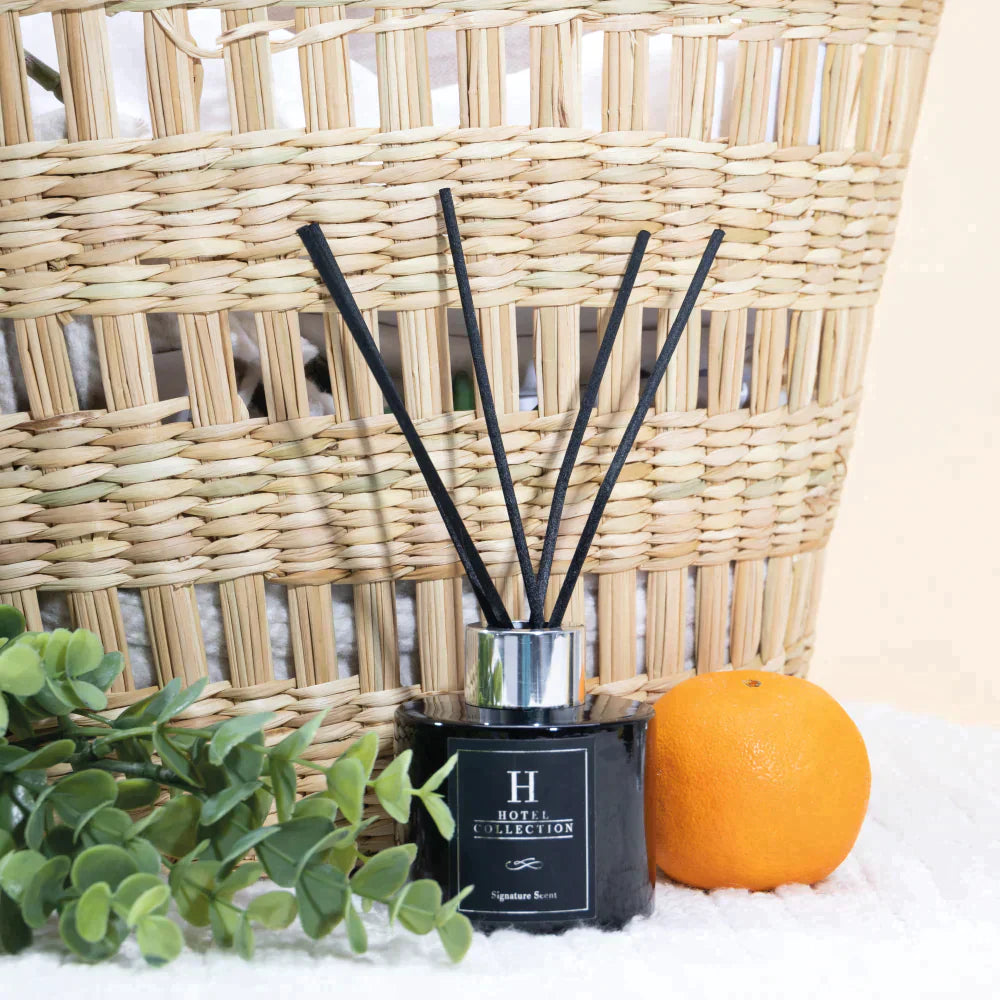 https://www.duvallsboutique.com/cdn/shop/files/Cabana_Reed-Diffuser_2048x_58fcd1ab-49b6-4f27-b089-84c2a8175264.webp?v=1687819271&width=1000